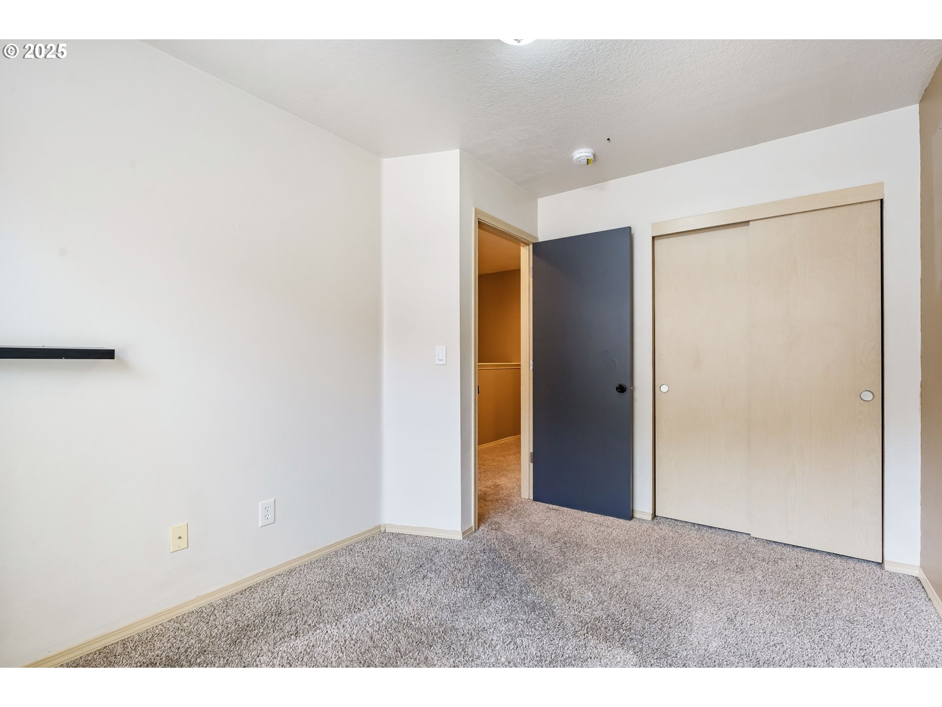 2833 NE STAPLETON RD