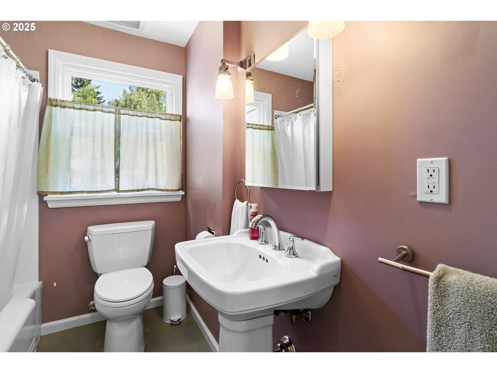 7936 N CHAUTAUQUA BLVD