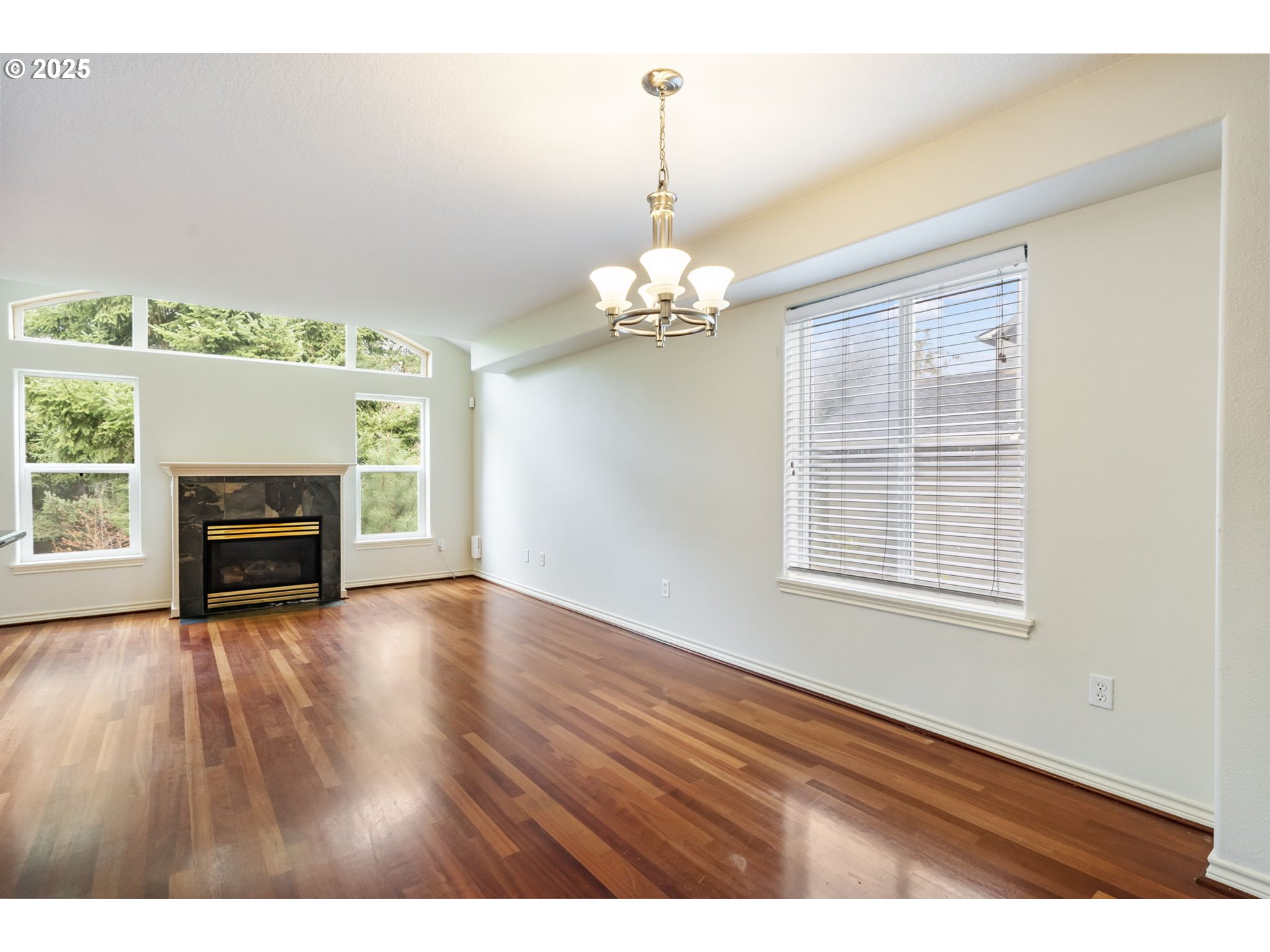 17703 SW HEATHERWOOD LN