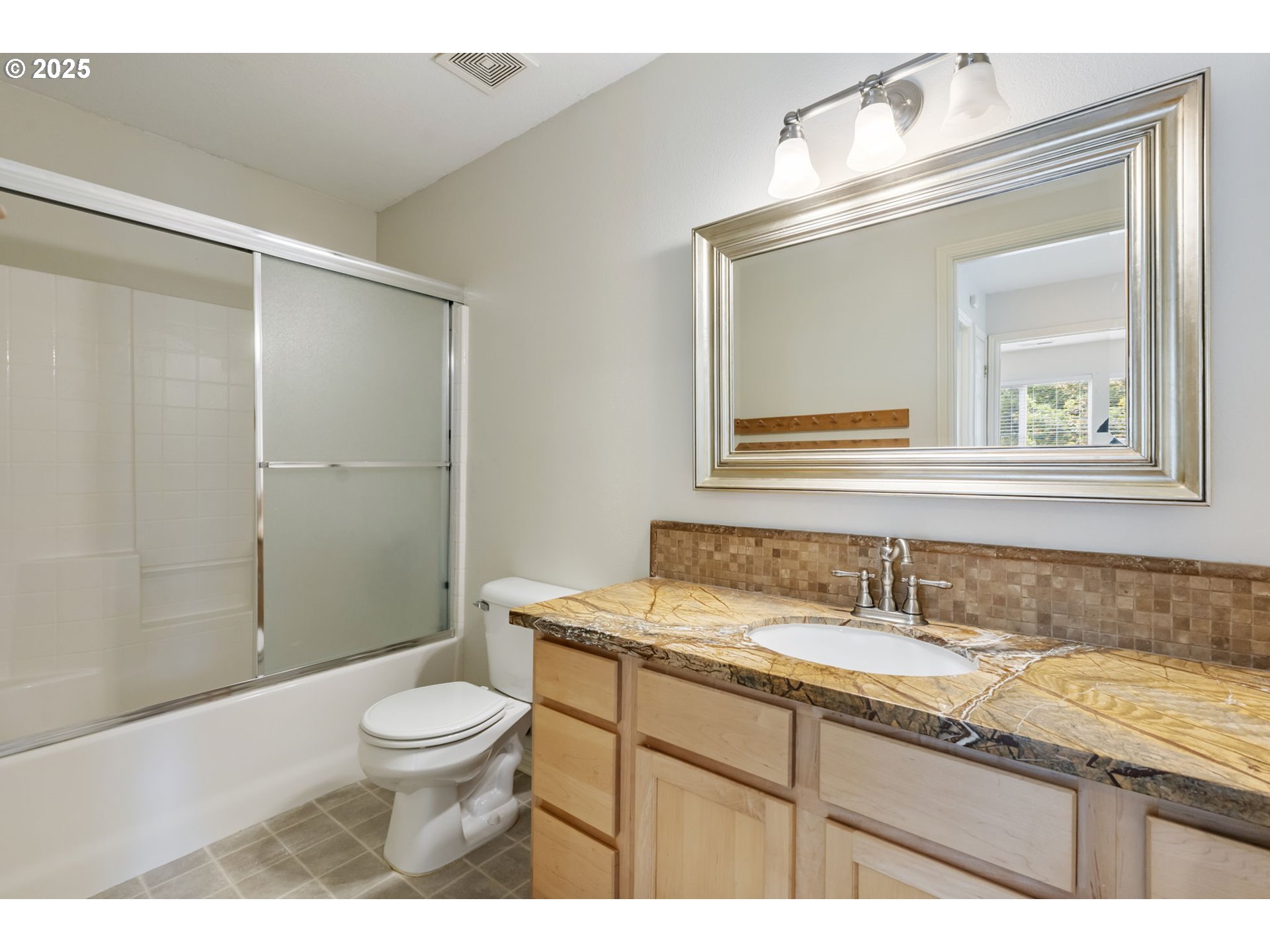 17703 SW HEATHERWOOD LN