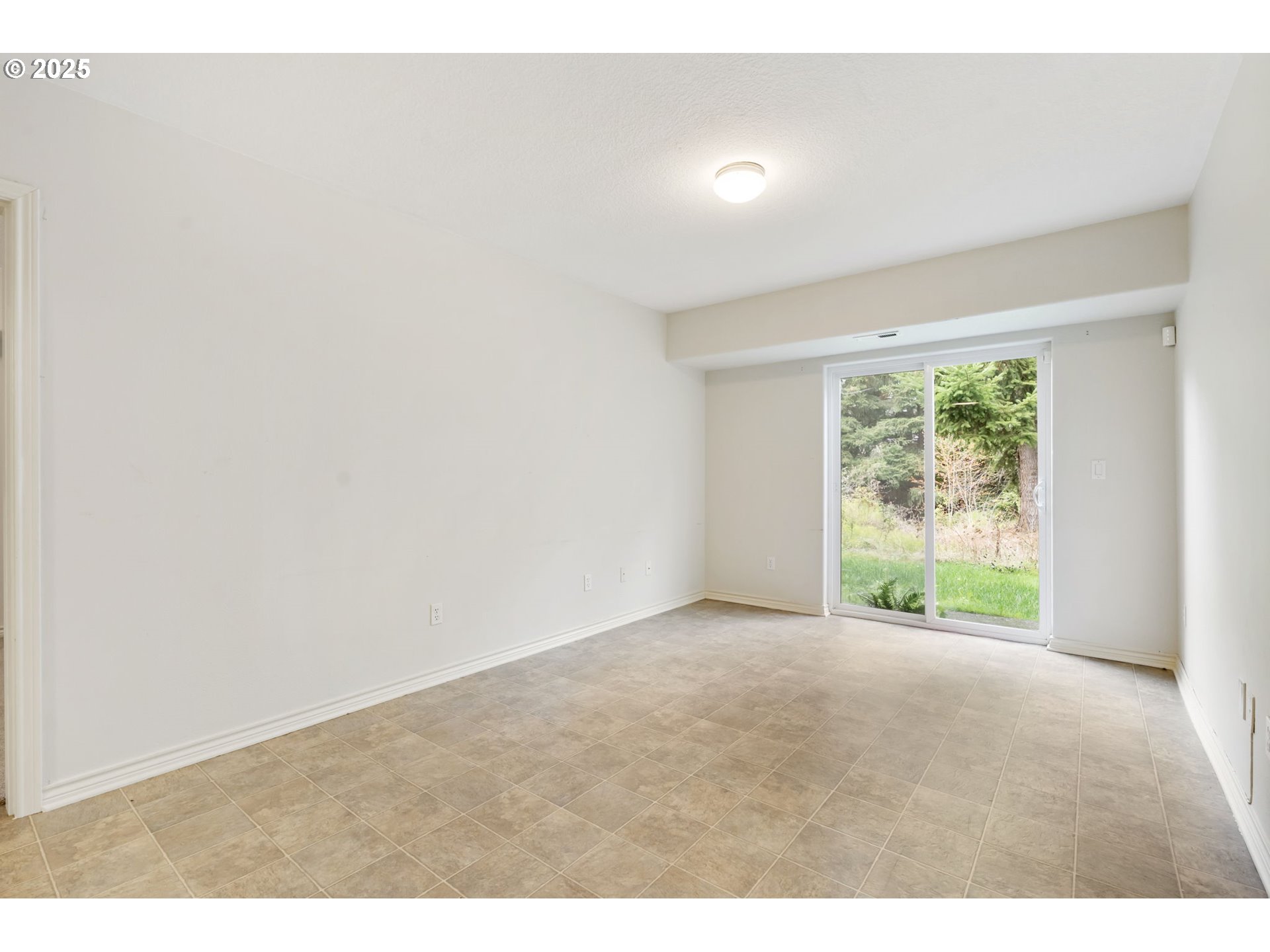 17703 SW HEATHERWOOD LN