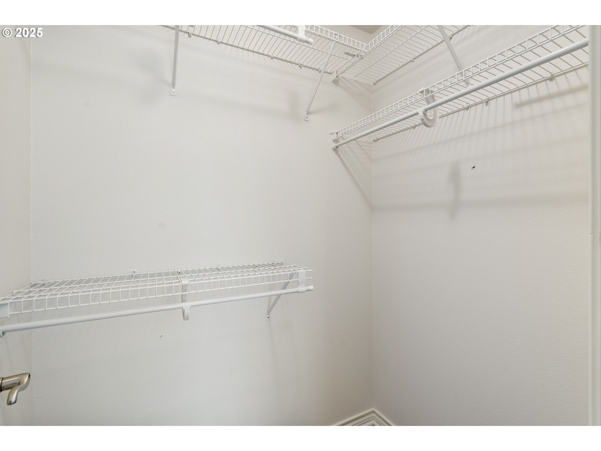 17703 SW HEATHERWOOD LN