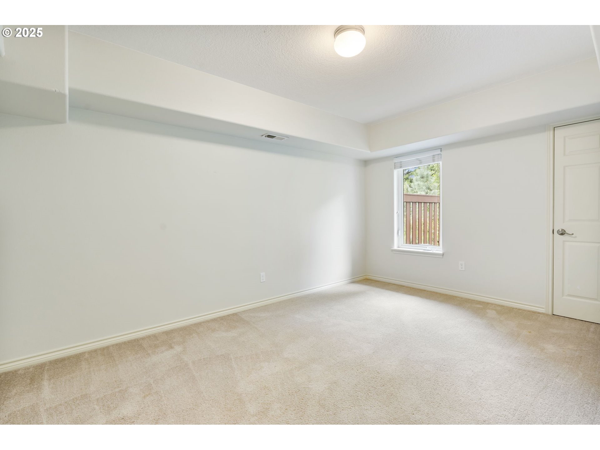 17703 SW HEATHERWOOD LN