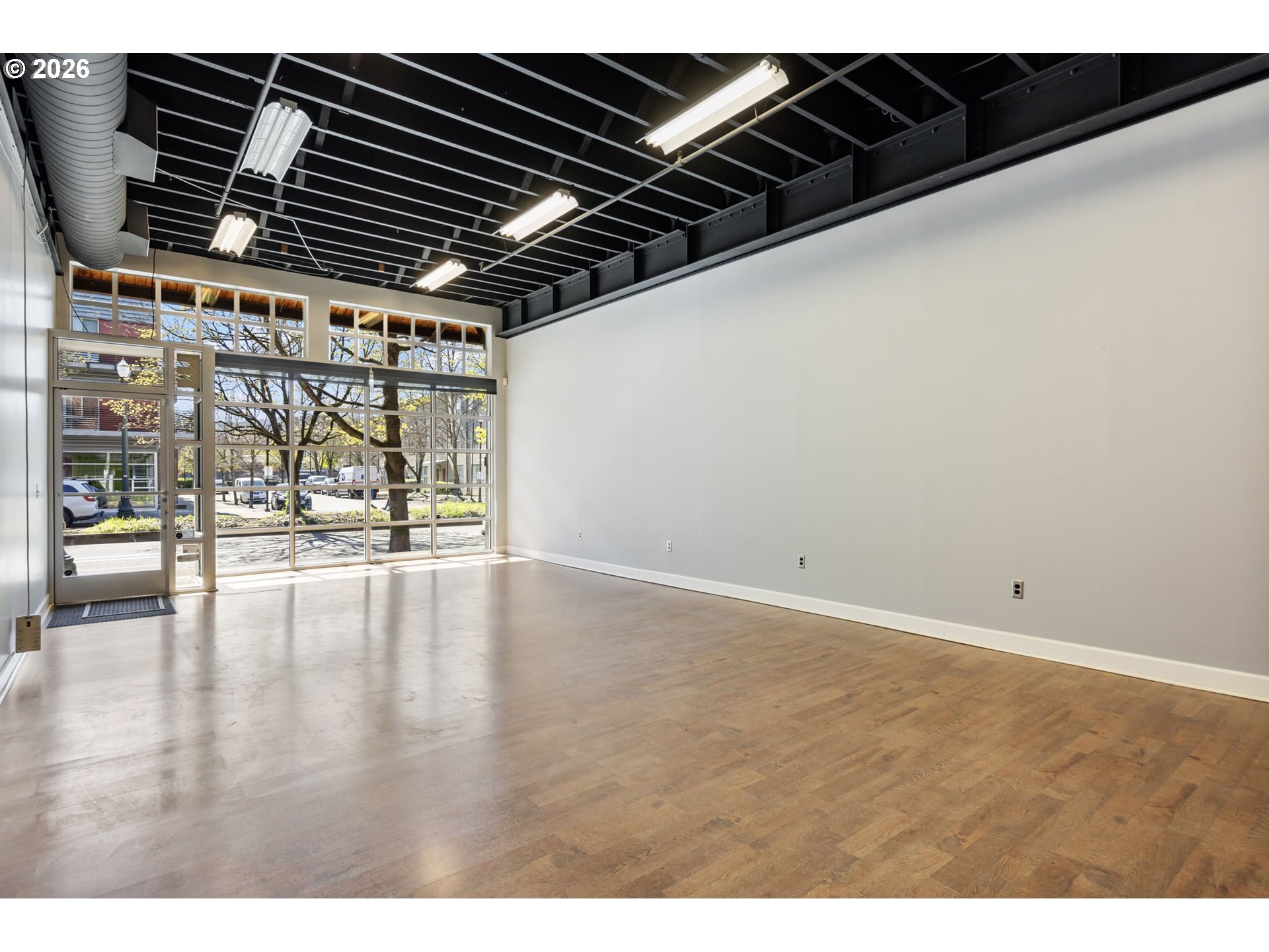 600 NW NAITO PKWY E
