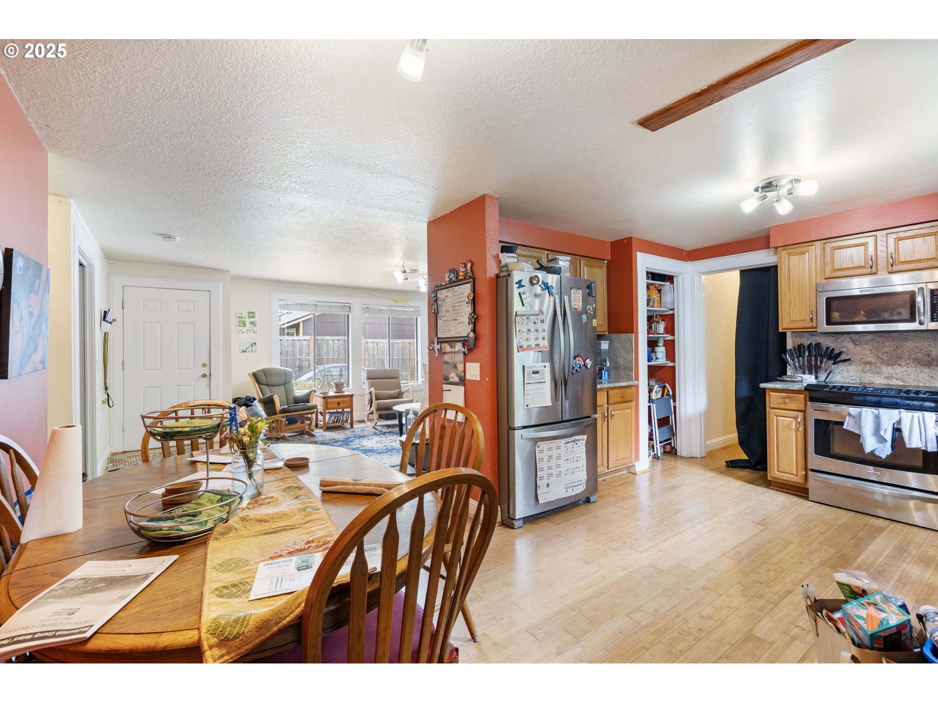 4402 NE EMERSON ST A