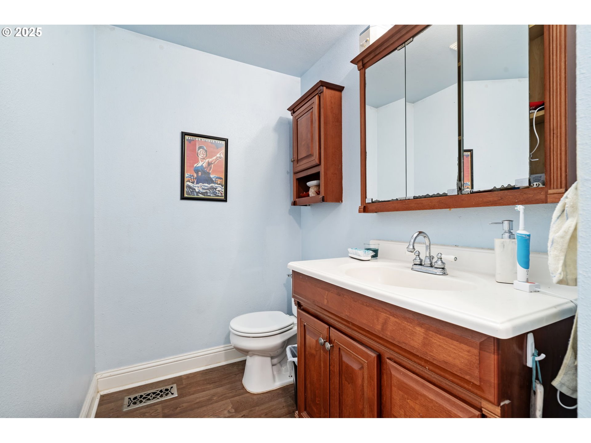 4402 NE EMERSON ST A