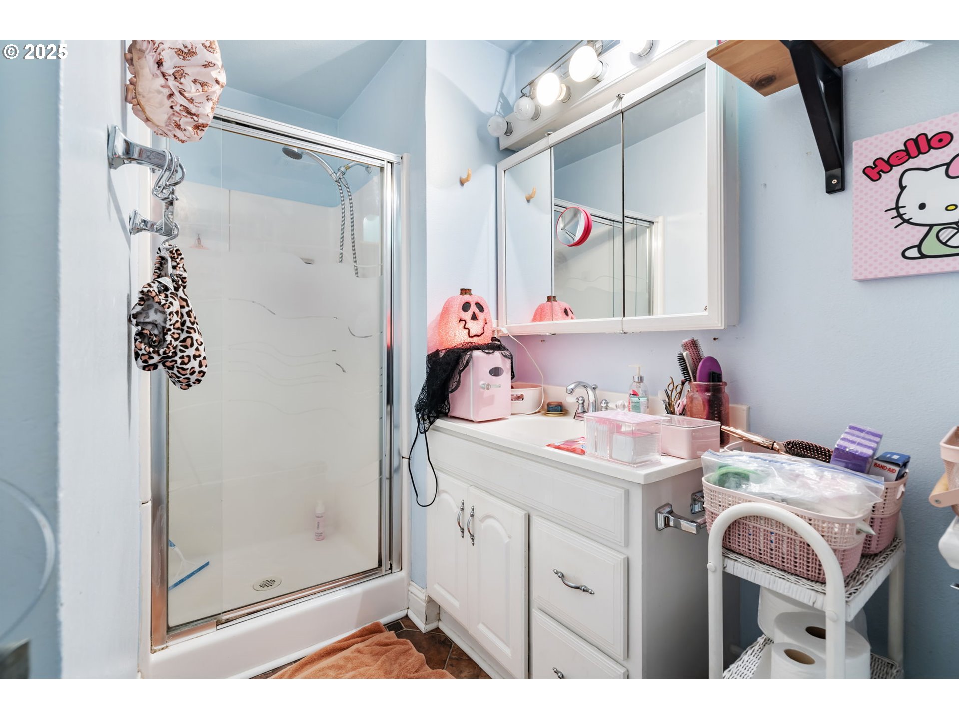 4402 NE EMERSON ST A