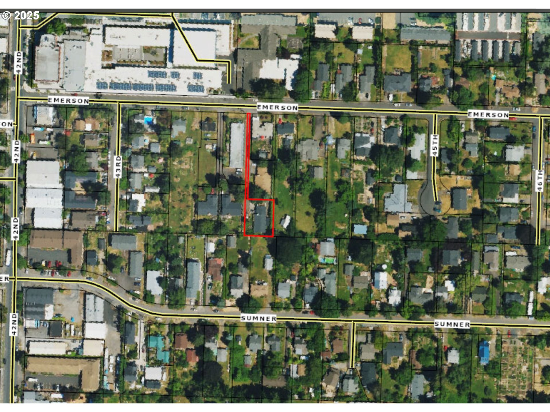 4402 NE EMERSON ST A