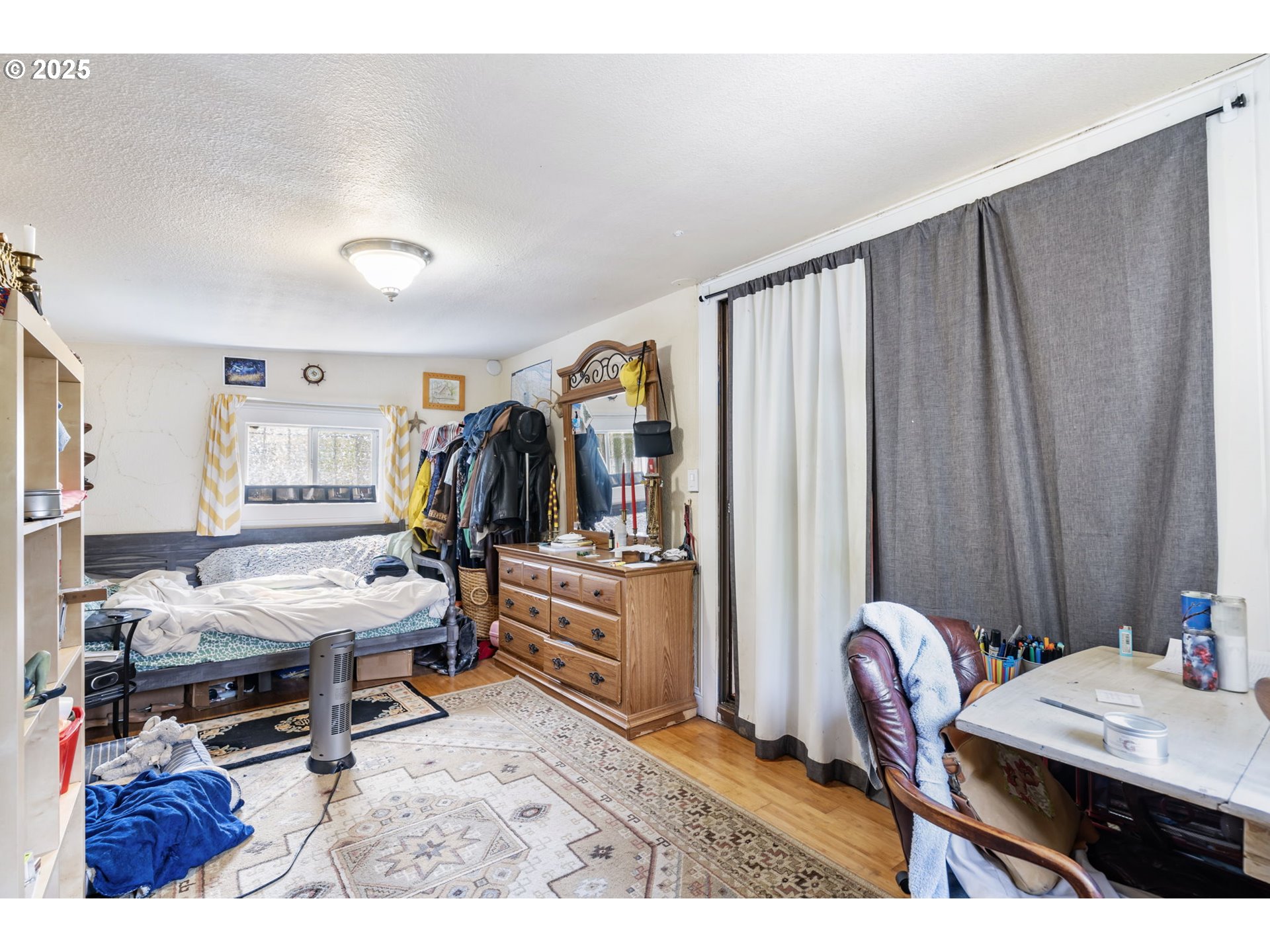 4402 NE EMERSON ST A