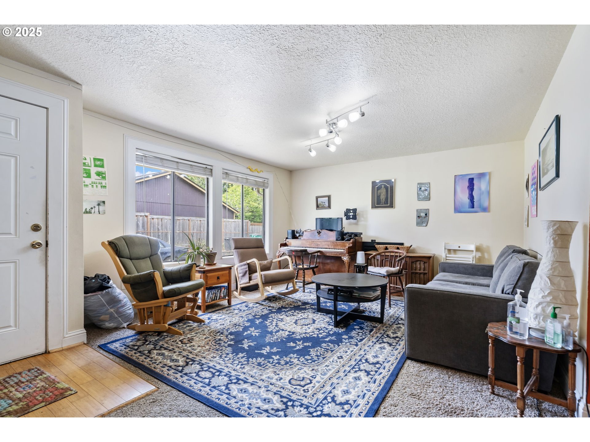 4402 NE EMERSON ST A