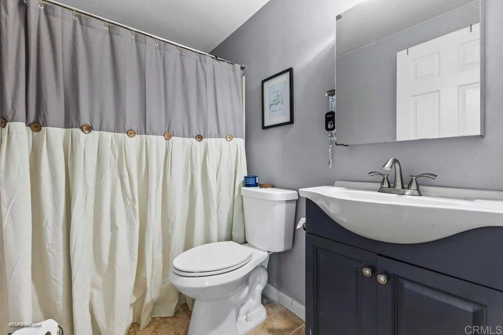 2525 Jefferson St. Unit: A