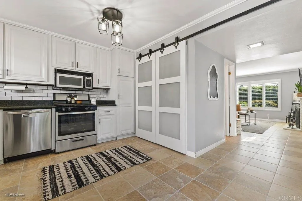 2525 Jefferson St. Unit: A