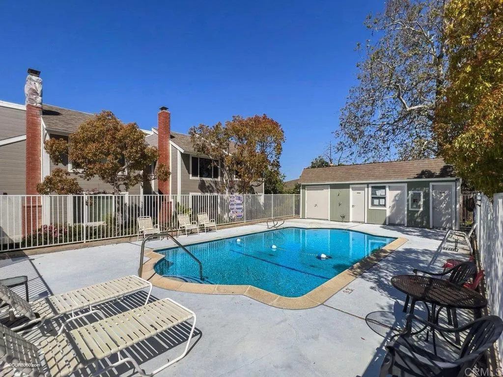 2525 Jefferson St. Unit: A