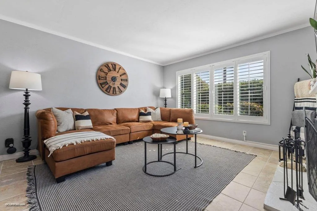 2525 Jefferson St. Unit: A