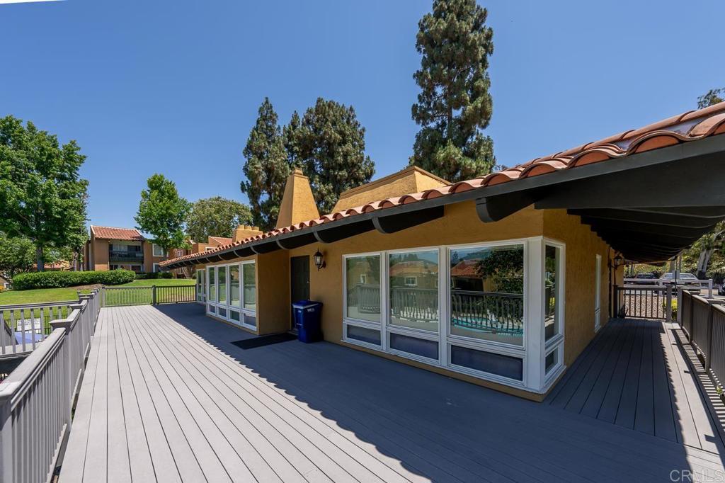 17123 W Bernardo Dr 105