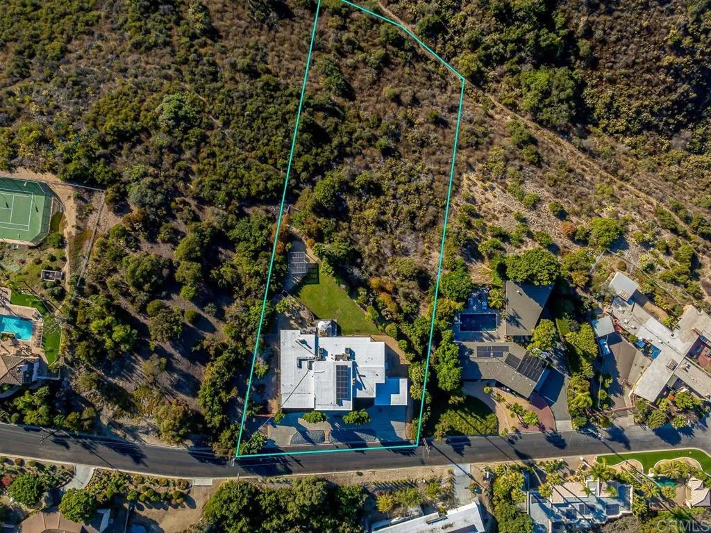 5604 Toyon Road