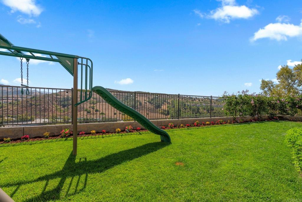 1832 Aliso Canyon Dr