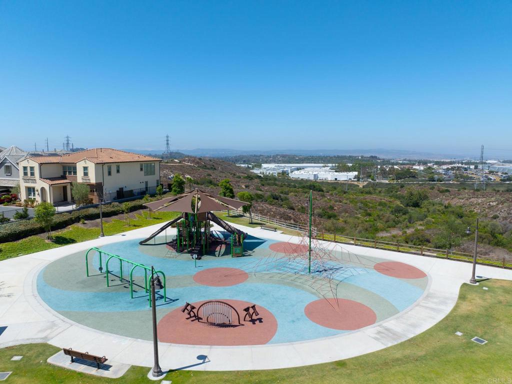 1832 Aliso Canyon Dr