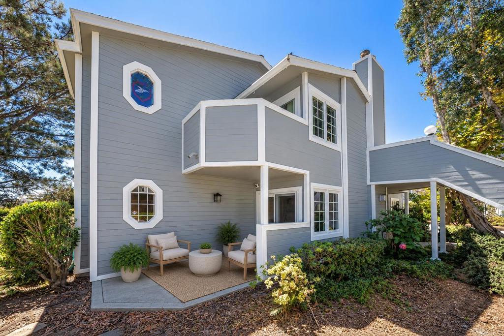 2148 S Coast Hwy