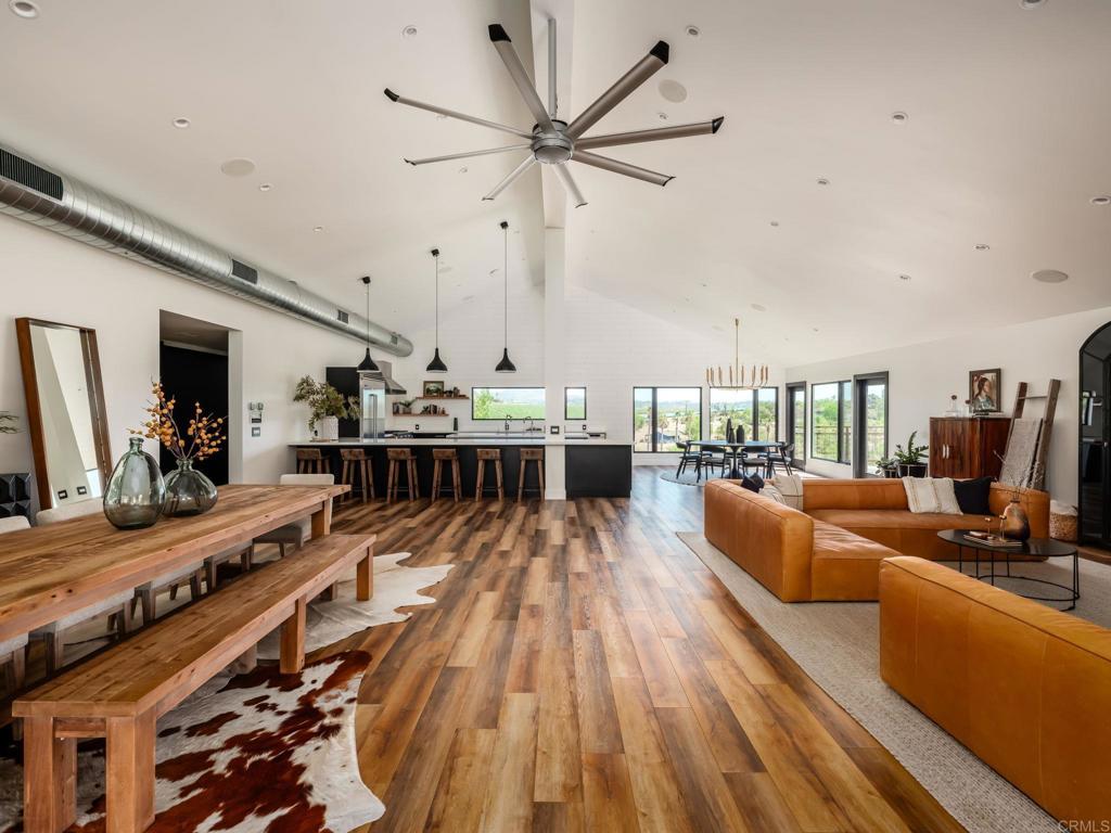 577 Sleeping Indian Rd