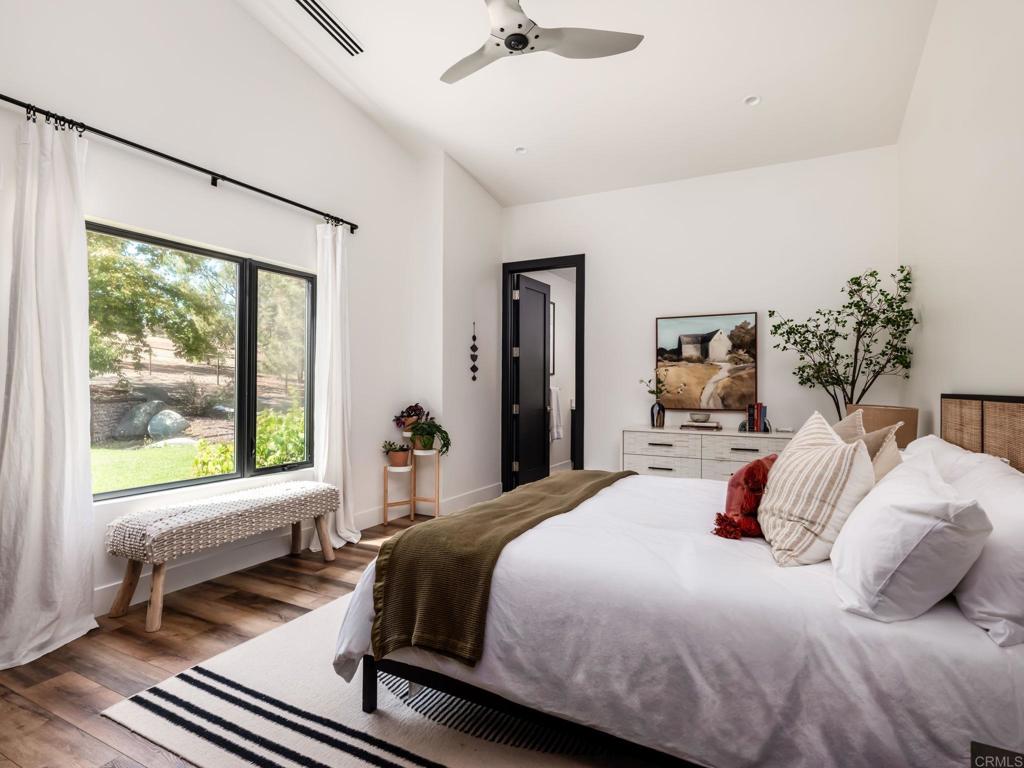 577 Sleeping Indian Rd