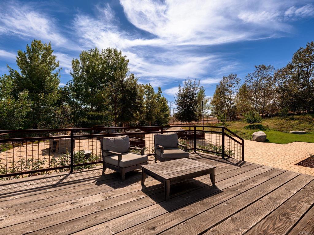 577 Sleeping Indian Rd