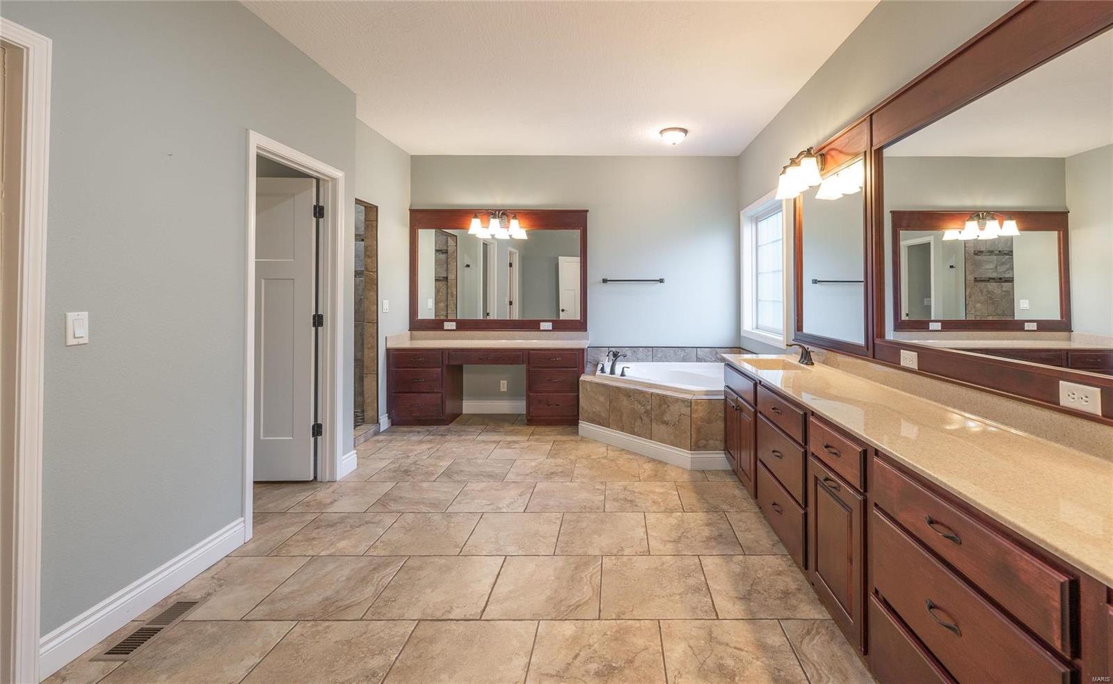 11320 Flagstone Circle