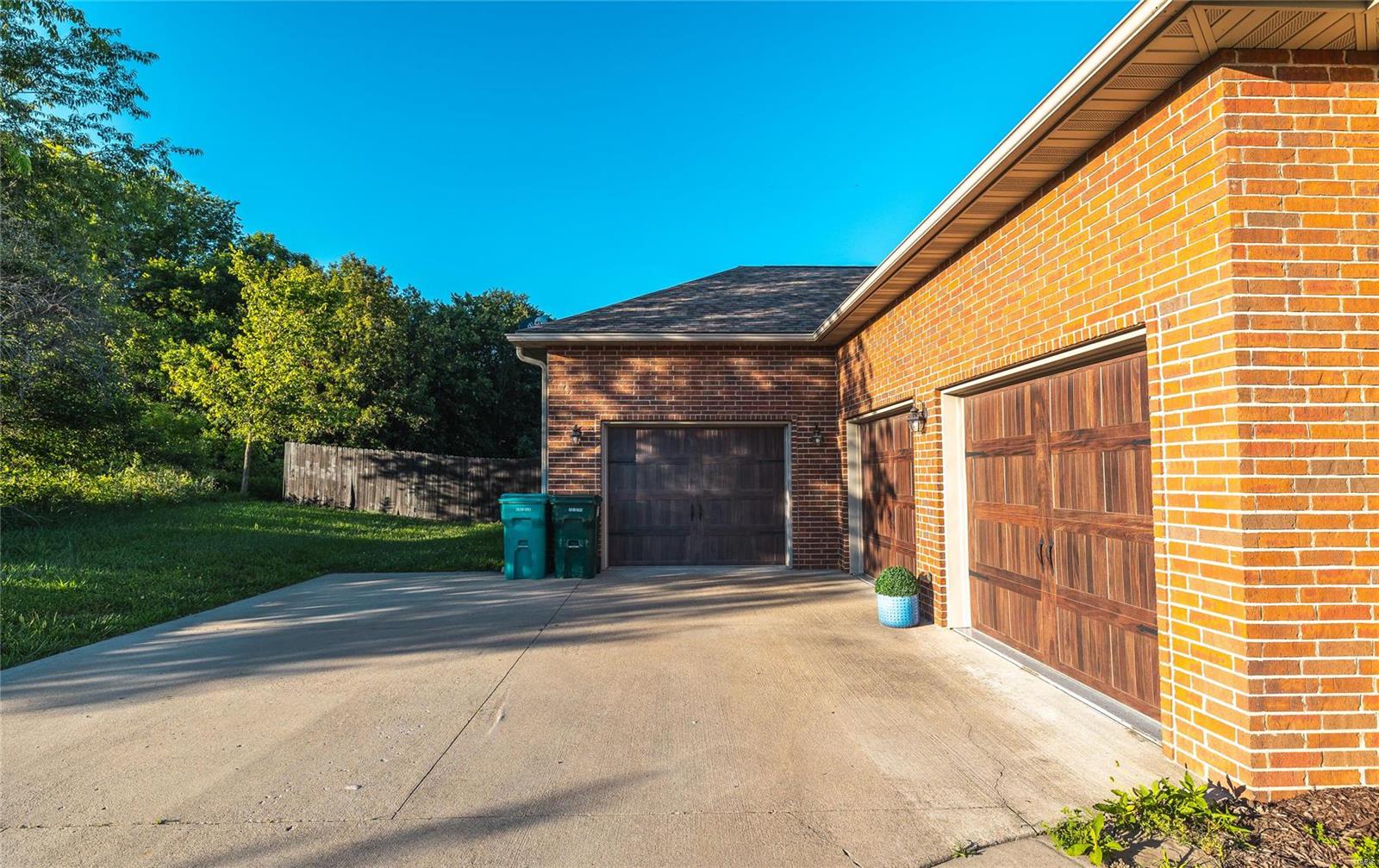 11320 Flagstone Circle