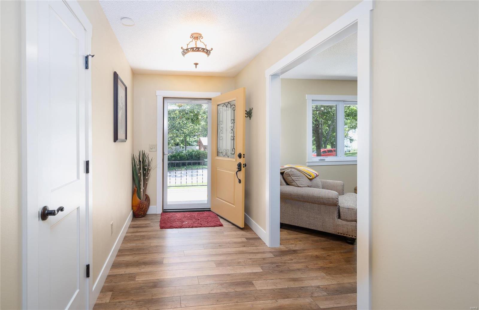1606 Lincoln Lane