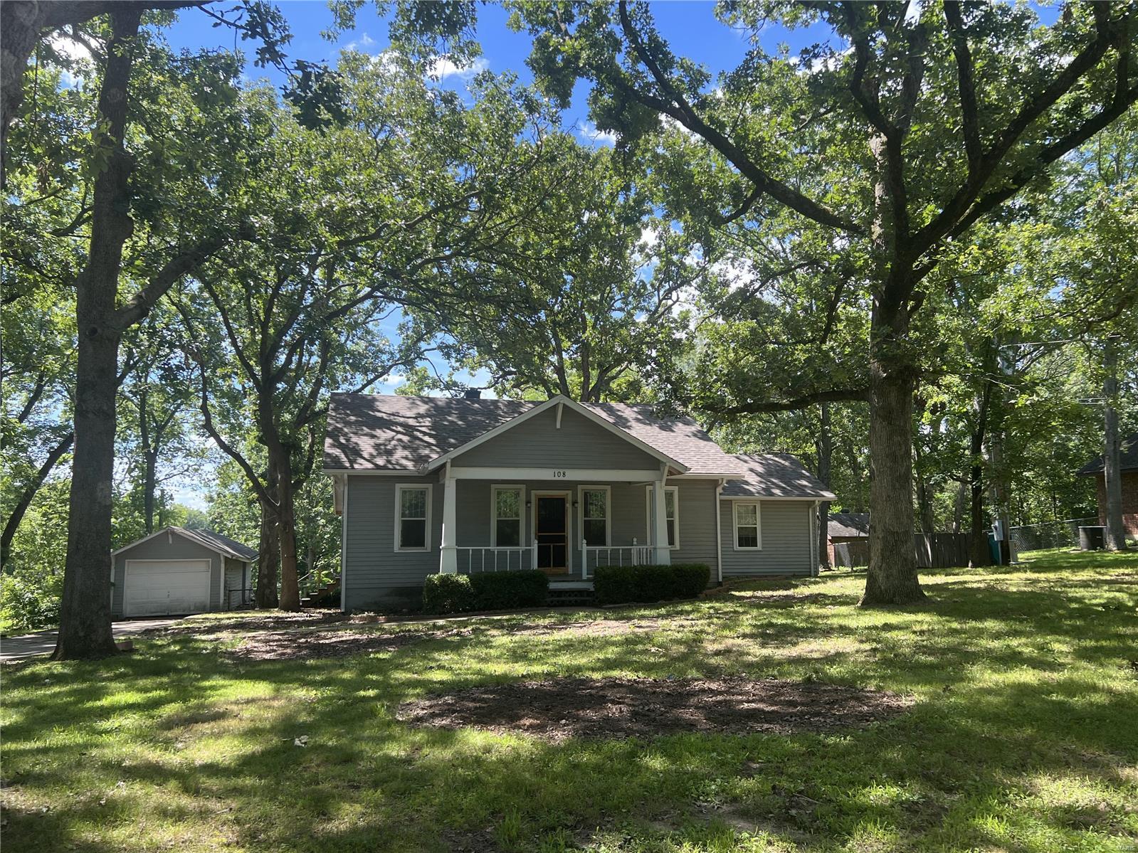108 Grand Avenue