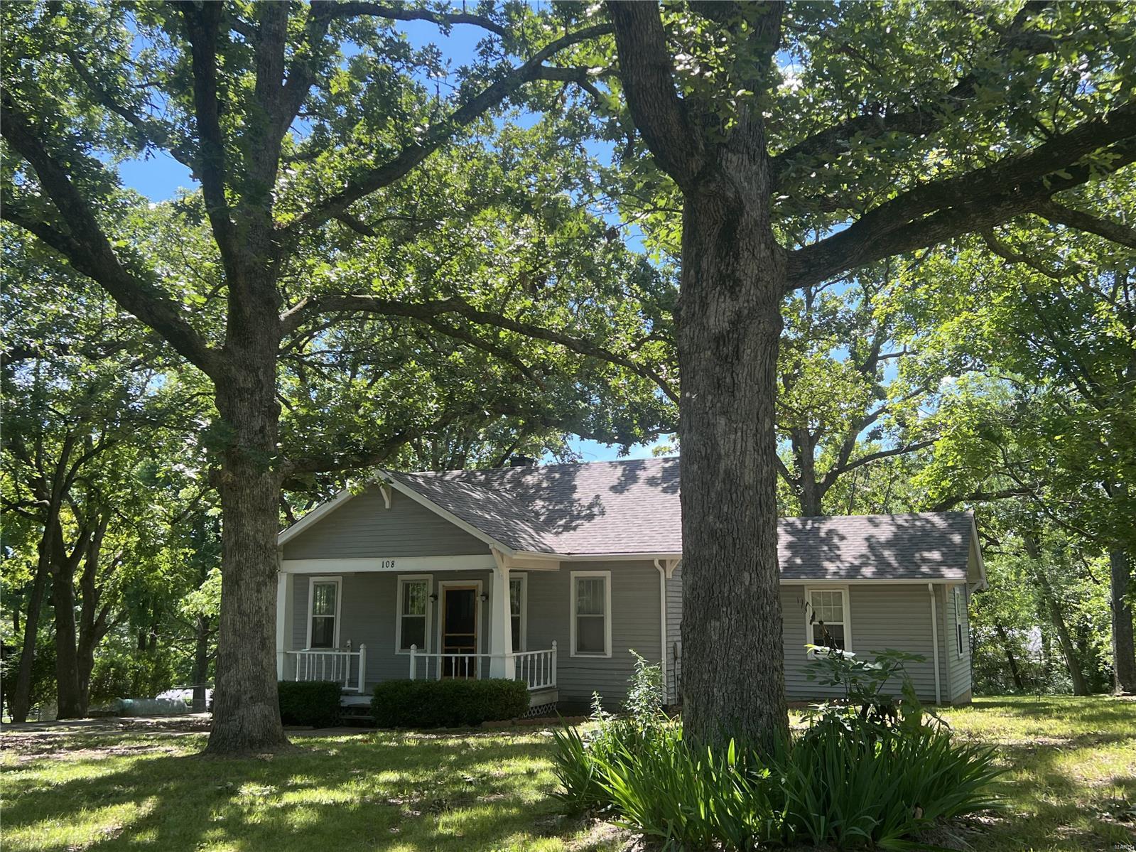 108 Grand Avenue