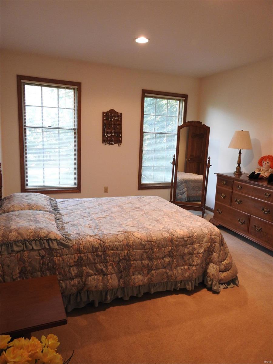 719 Oak Knoll Road