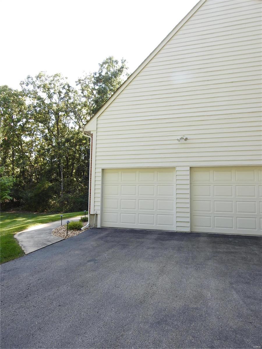 719 Oak Knoll Road