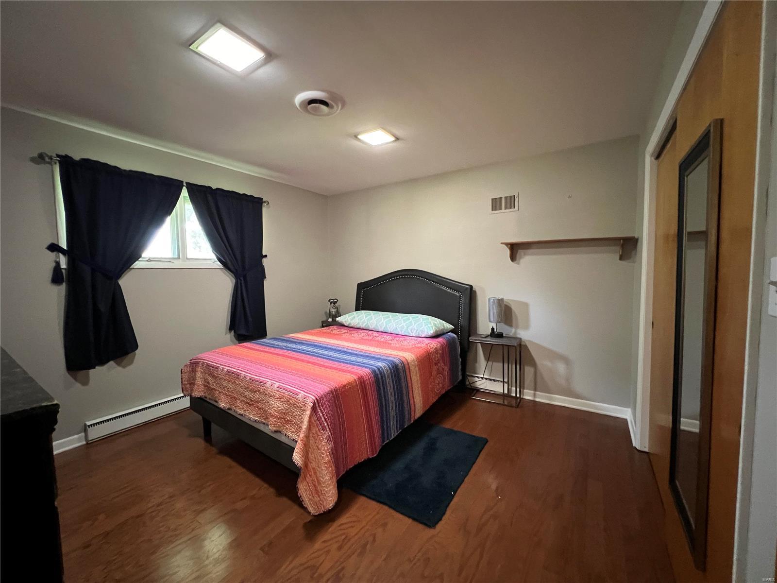 440 W Little Oaks Road