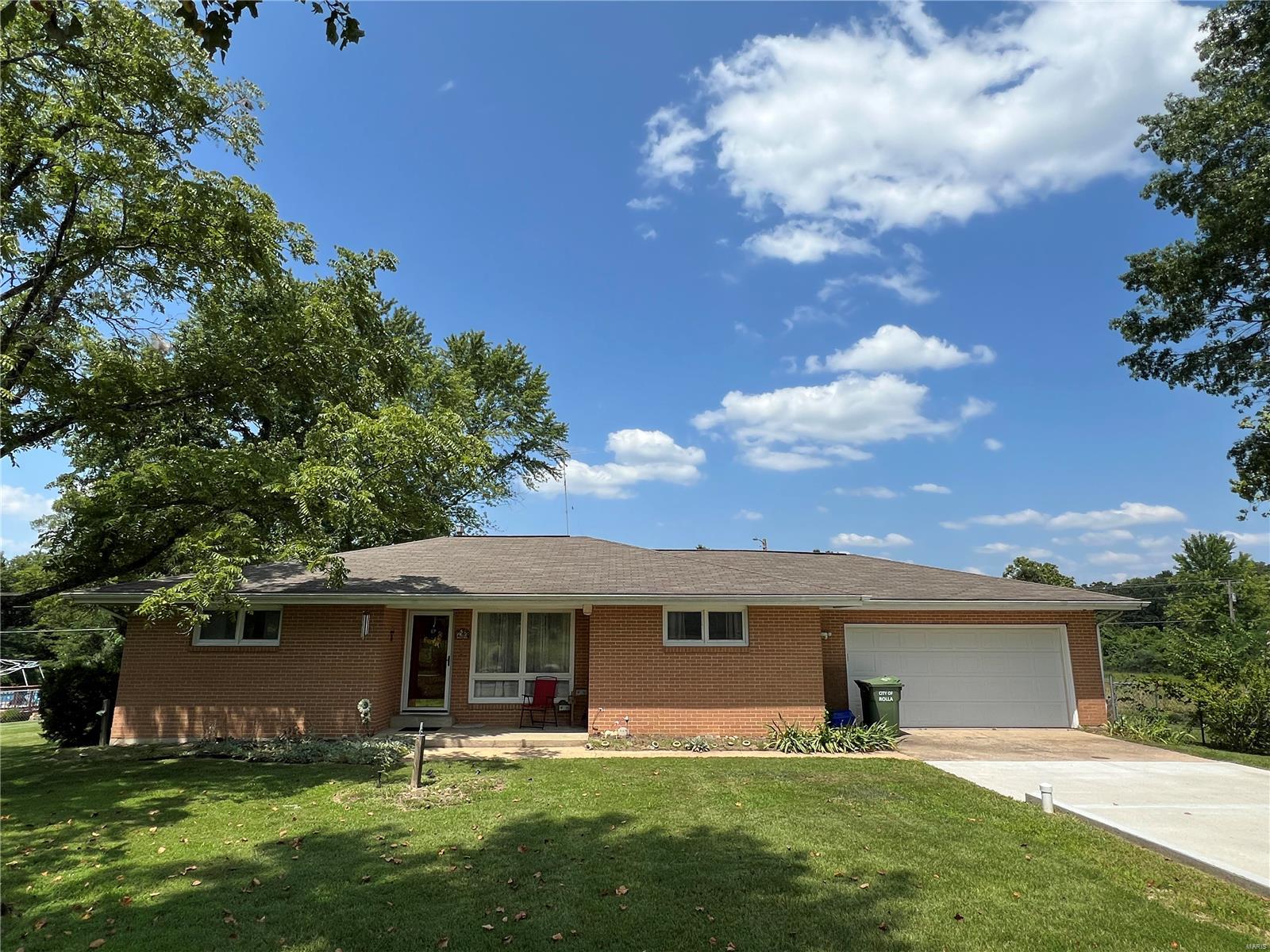 440 W Little Oaks Road