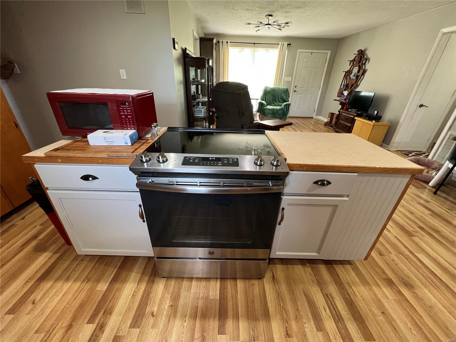 440 W Little Oaks Road