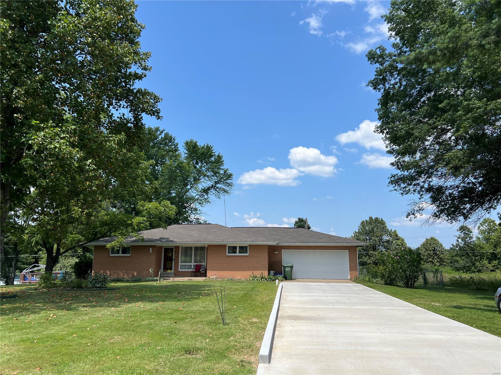 440 W Little Oaks Road
