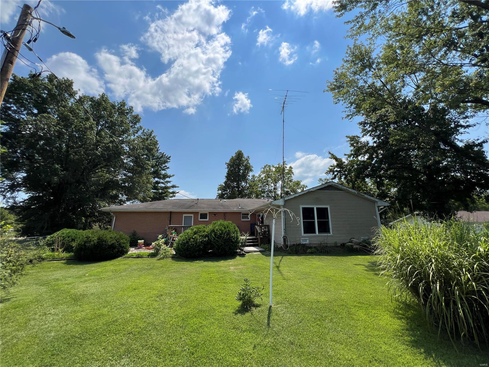 440 W Little Oaks Road
