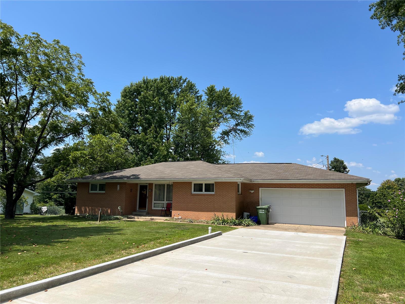 440 W Little Oaks Road