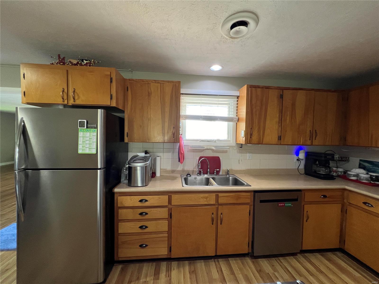 440 W Little Oaks Road