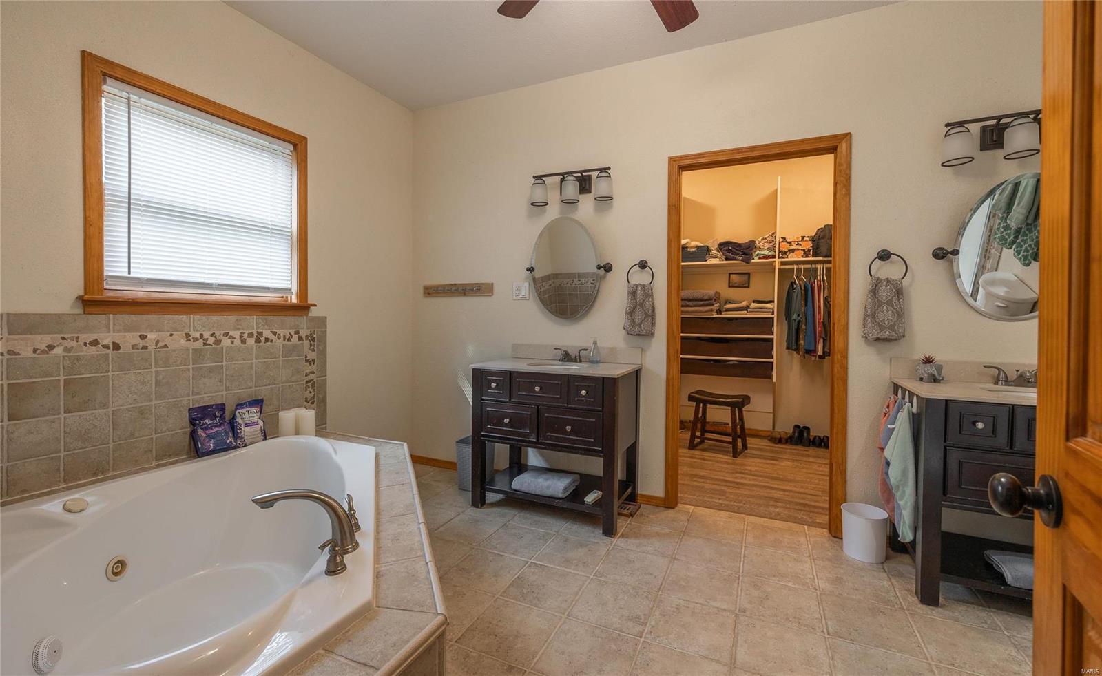 13997 Maries Road 449