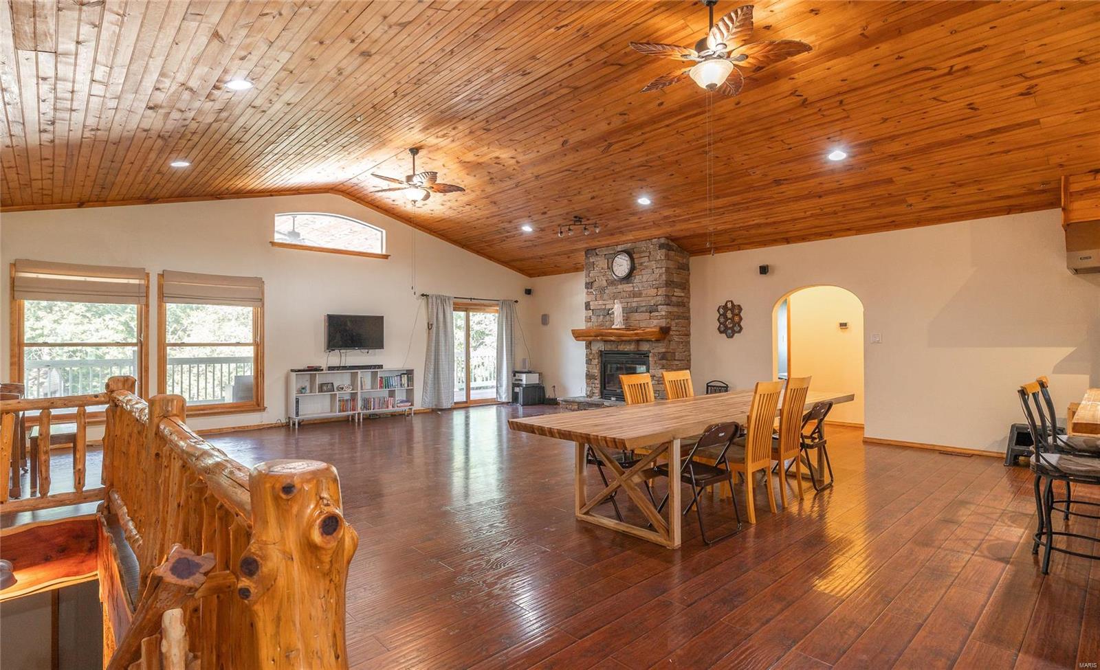 13997 Maries Road 449