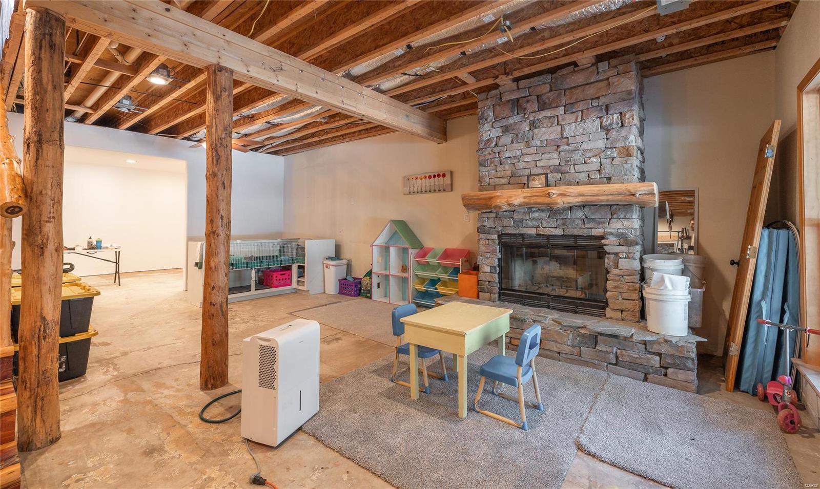 13997 Maries Road 449