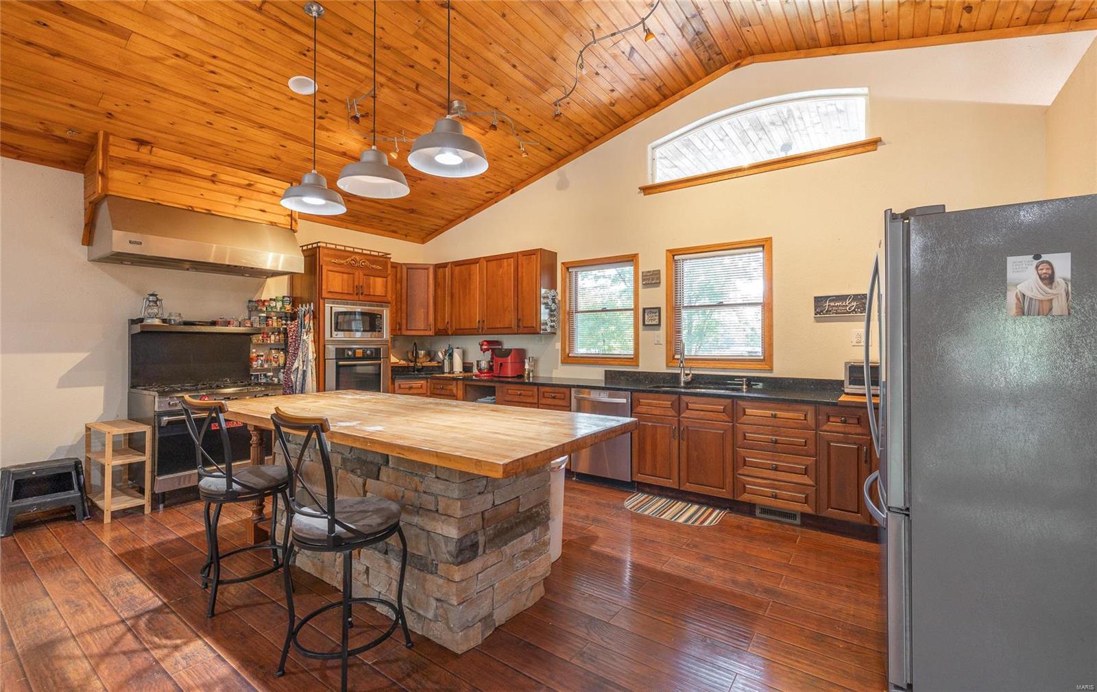 13997 Maries Road 449