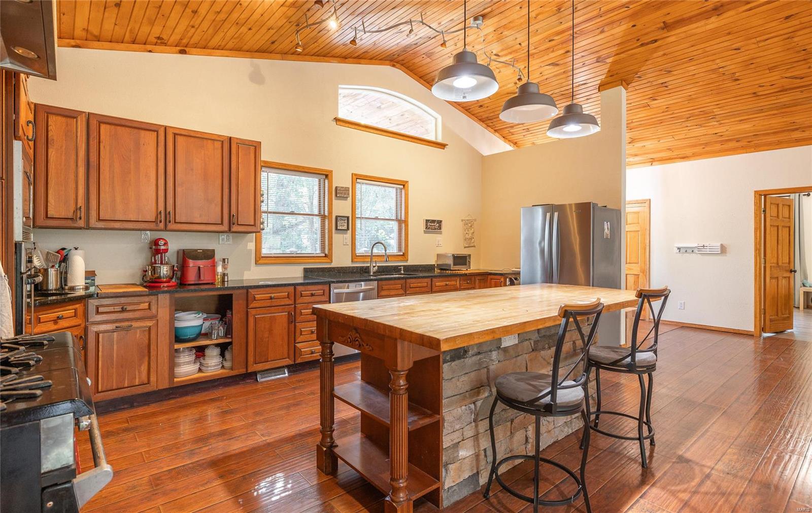 13997 Maries Road 449