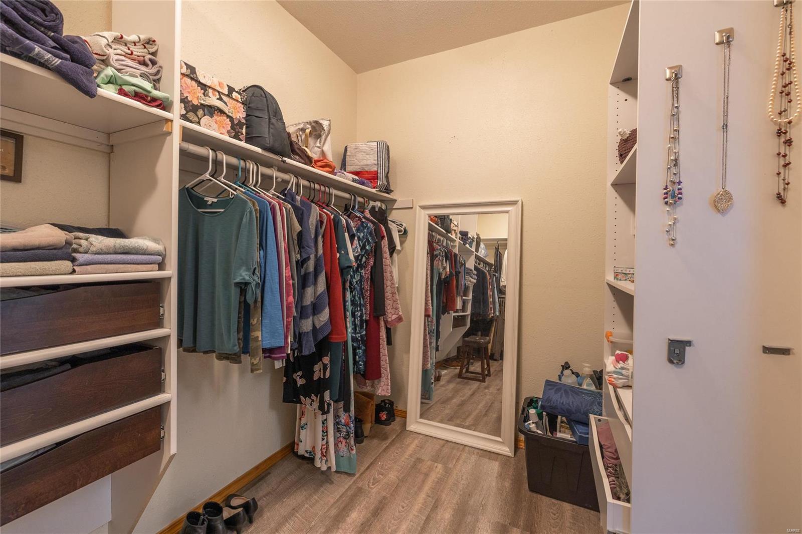 13997 Maries Road 449