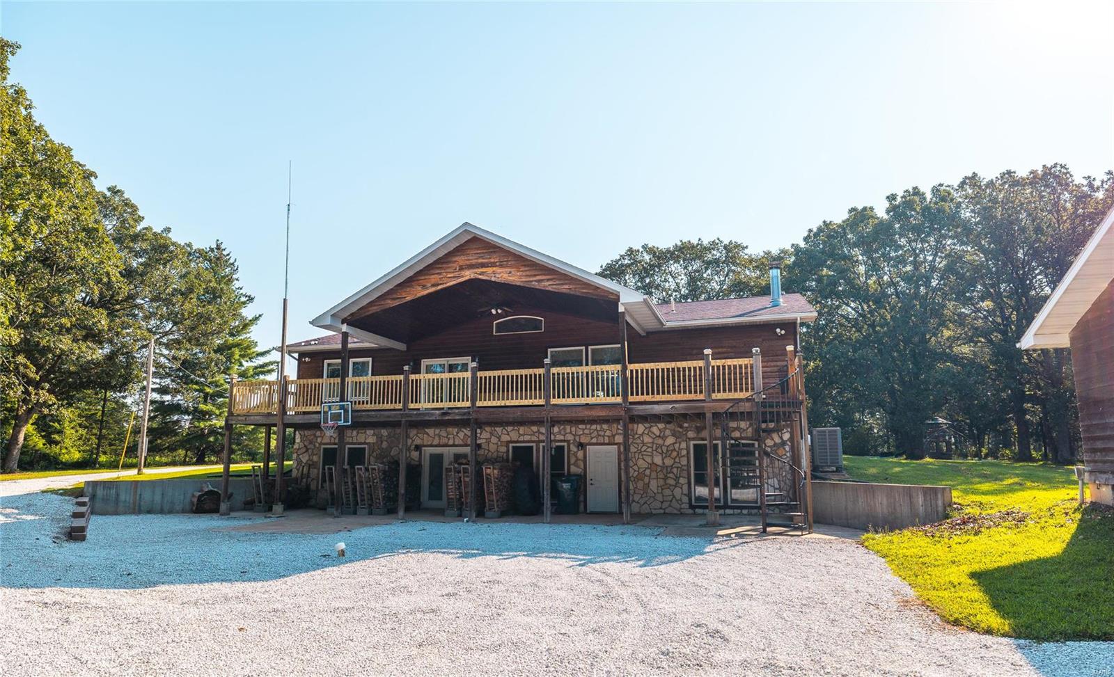 13997 Maries Road 449