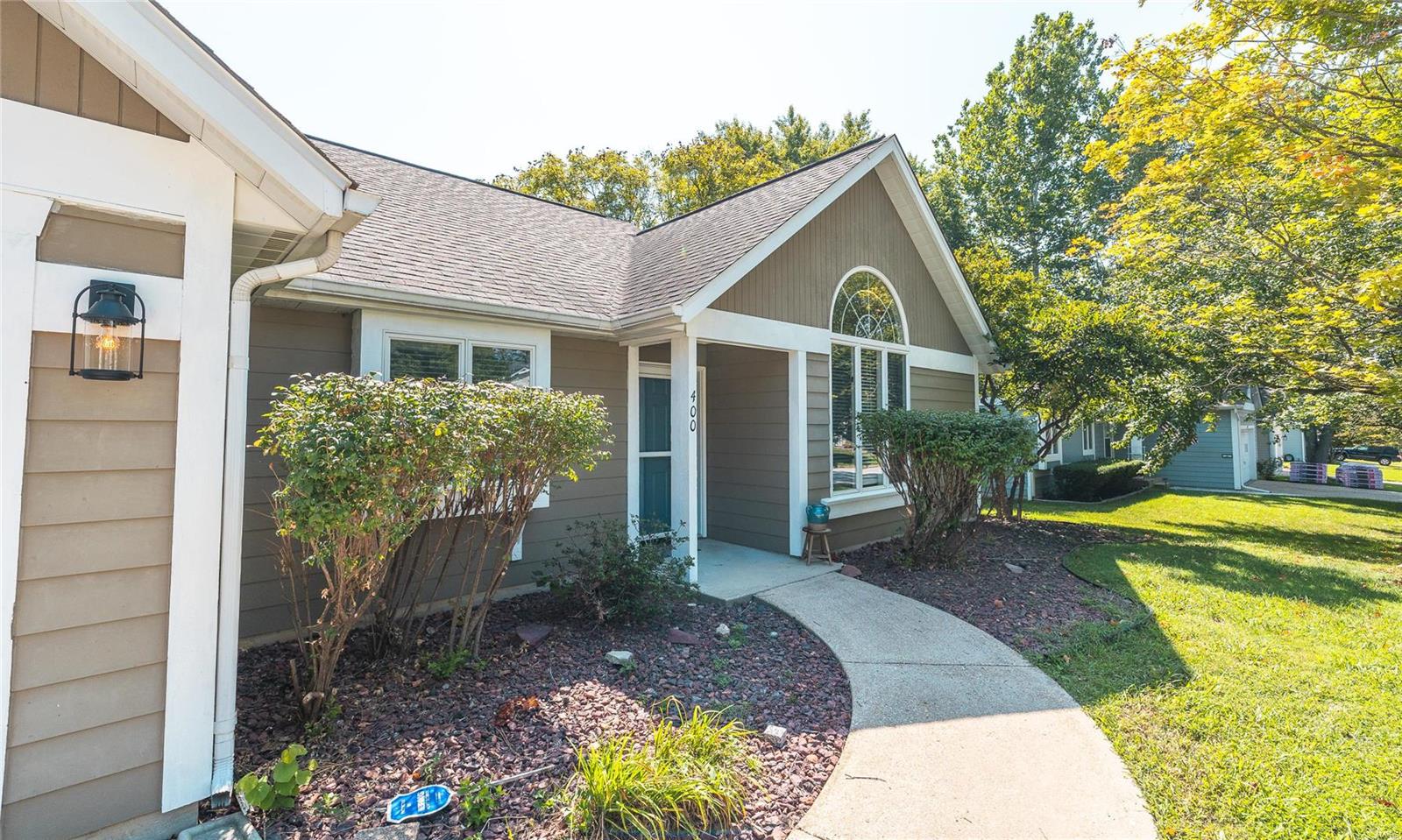 400 Greentree Road