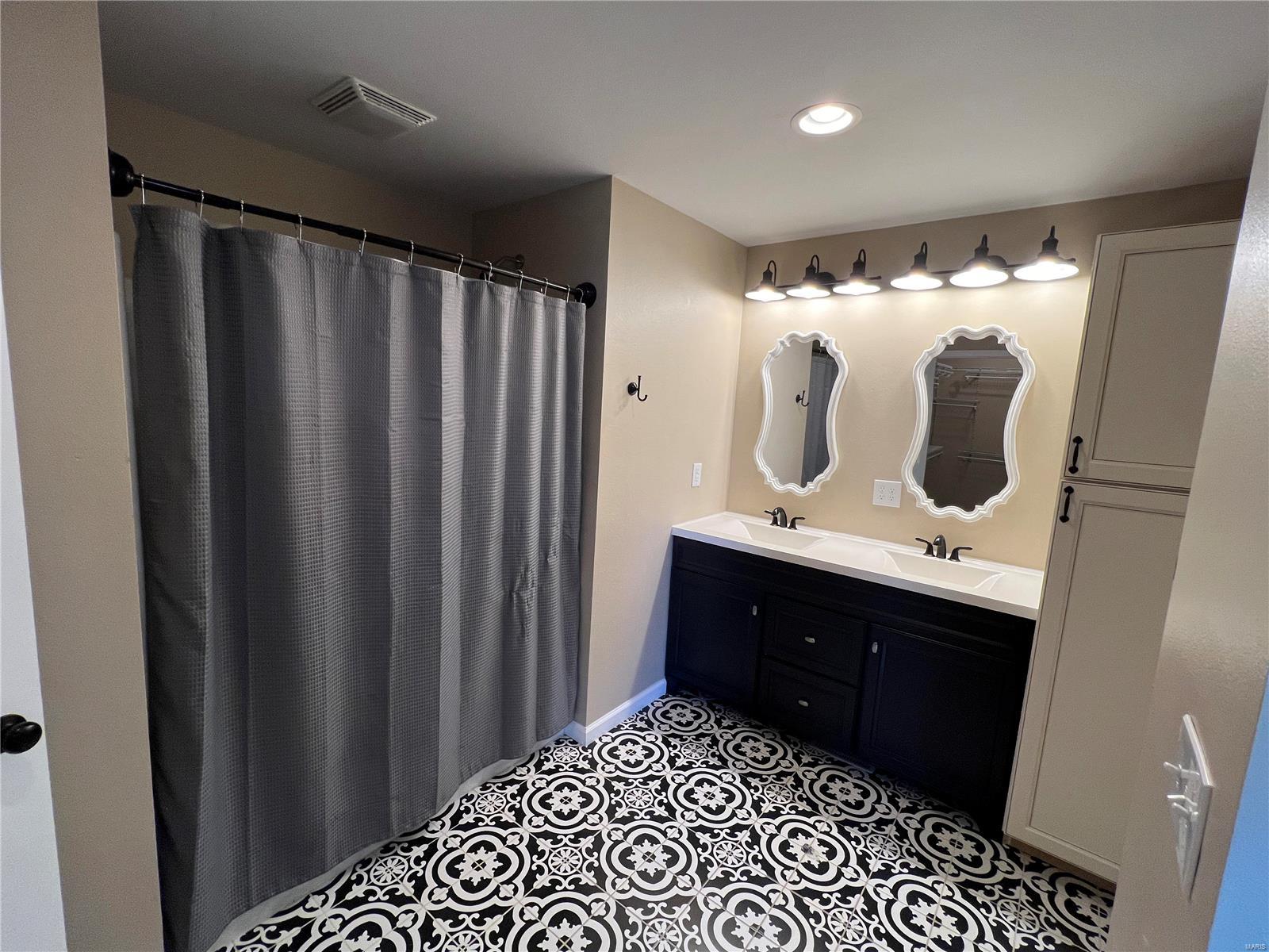 1202 Primrose Court