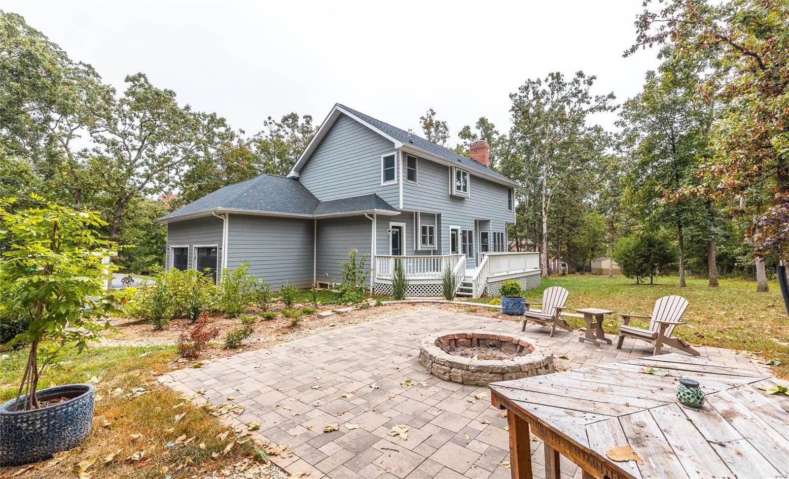 711 Oak Knoll